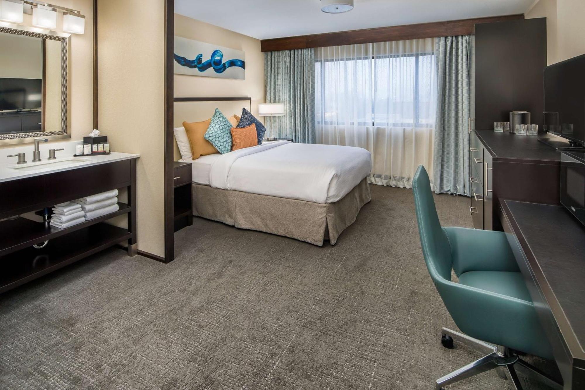 Embassy Suites By Hilton Seattle - Tacoma International Airport Tukwila Exterior foto