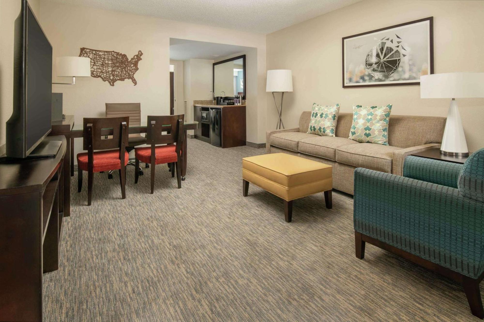 Embassy Suites By Hilton Seattle - Tacoma International Airport Tukwila Exterior foto
